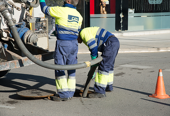 Servicio limpiezas red de alcantarillado · Cataluña